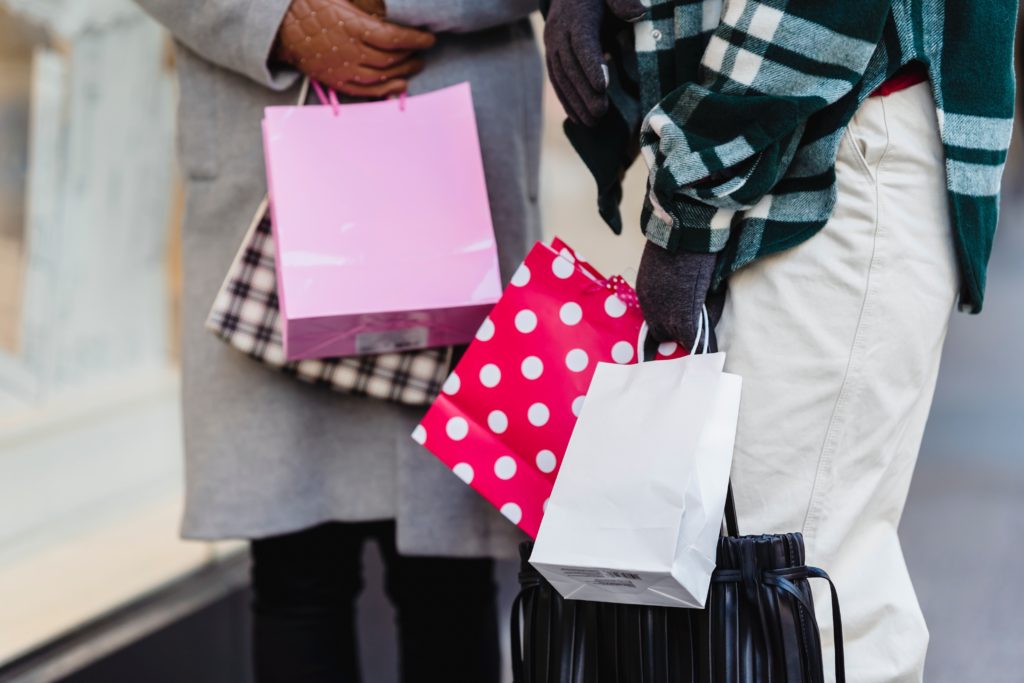 Holiday Shopping Tips 2022