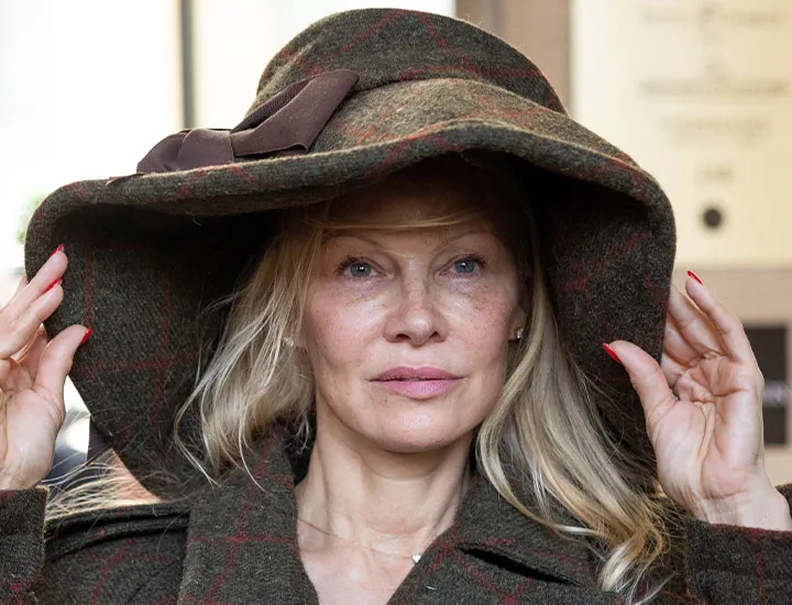 Pamela Anderson no makeup
